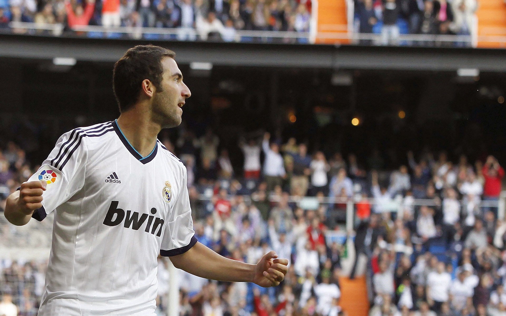 爱游戏大厅-“六人制袋棍球：赛事精彩纷呈，成都七中东部赛场成焦点”